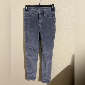 Women’s American Eagle Corduroy jeans in gray size 00R